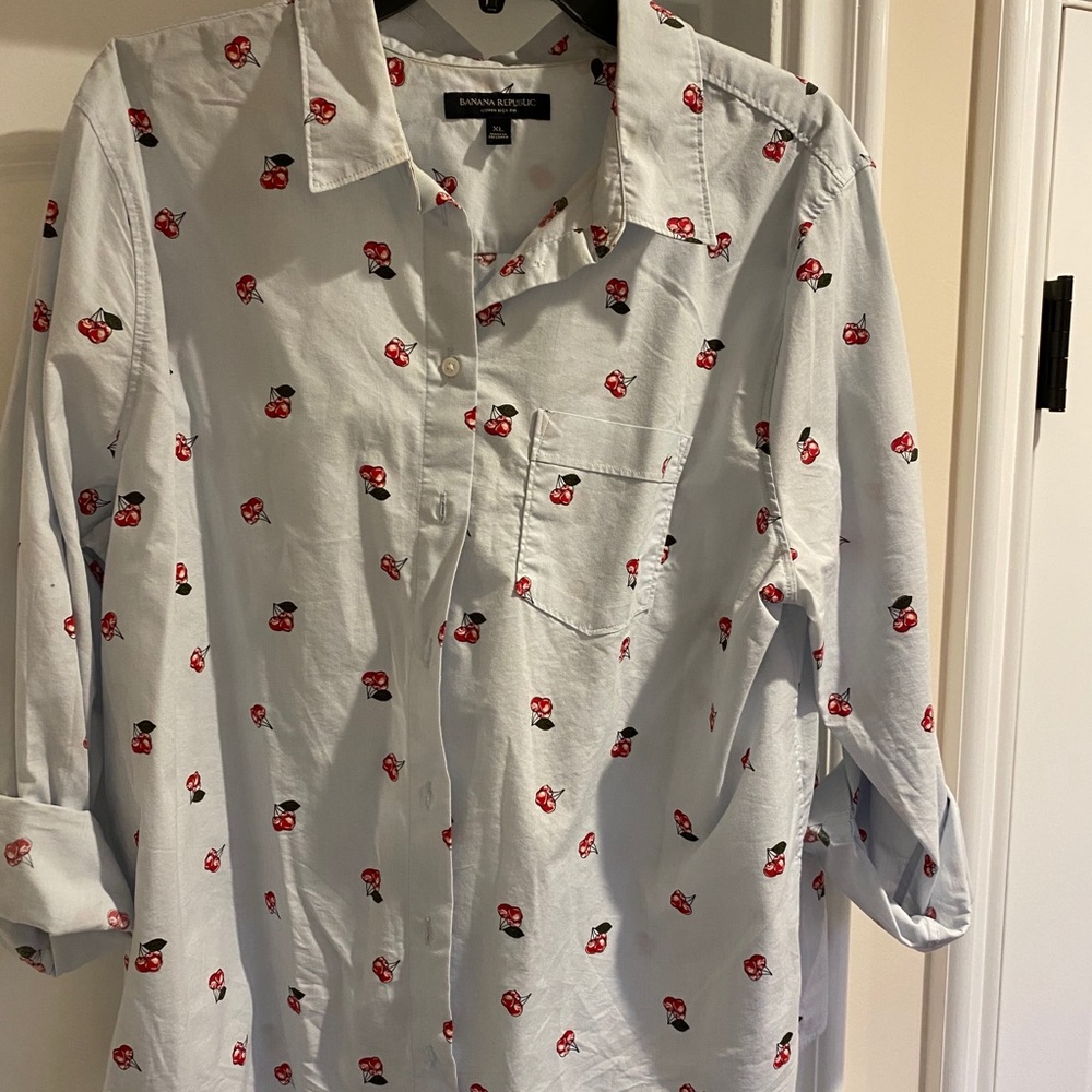 Banana Republic Button Down Blue Cherry Shirt XL